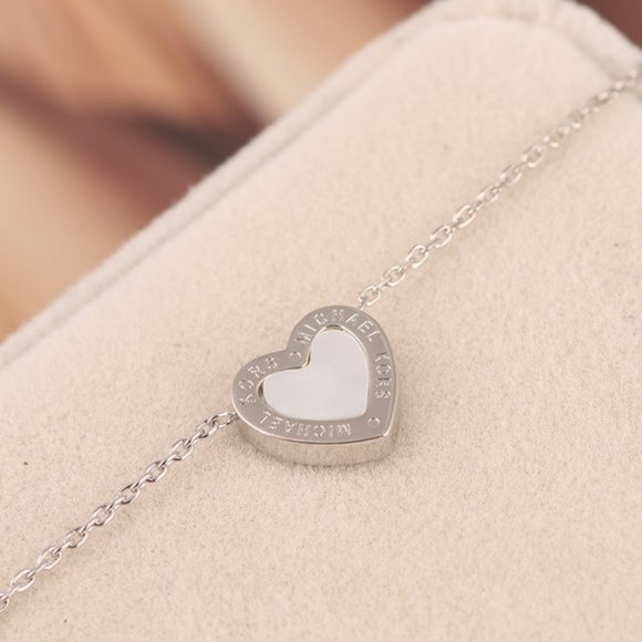 Michael Kors Shell Love Logo Short Necklace - Picture 4 of 7